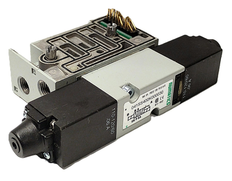 Numatics 041SS4Z2KN00030 150 psig Solenoid Valve w/ 110/120VAC Coils w/ Manifold