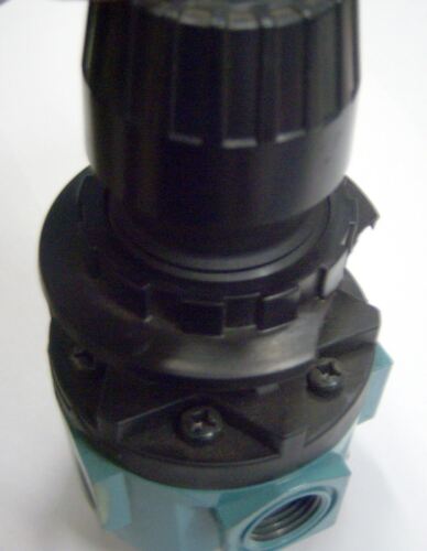 Wilkerson R26-04-G00 Compact Regulator
