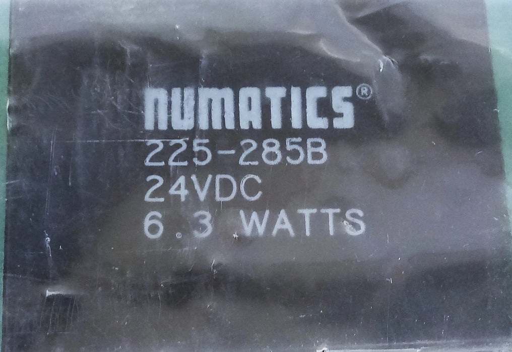 Numatics 081SS600M000061 150 psi Solenoid Valve w/ 24 V DC Coils