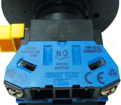 IDEC HW18-M501B 600 V AC 10 A Black Jumbo Mushroom Pushbutton