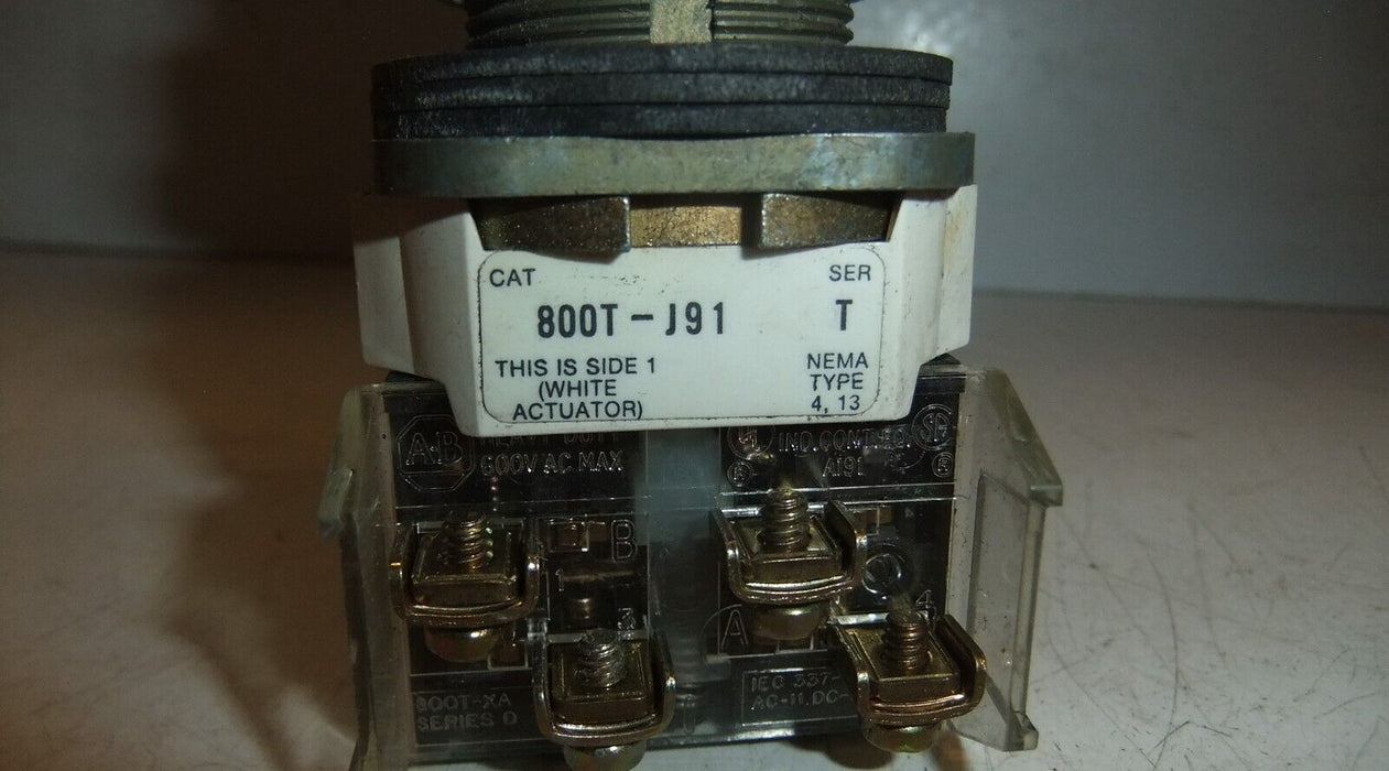 Allen-Bradley 800T-H91 Selector Switch Momentary