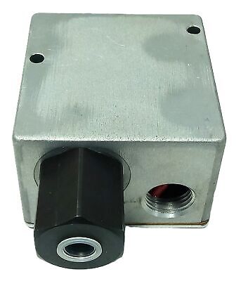 Toyo-Oki HW1-3T0-02-DC-L 12-24 V DC 0.4-2 MPa Pressure Switch w/ Indicator