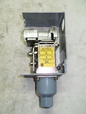 Allen-Bradley 836-C4AX201 NEMA 1 Pressure Switch
