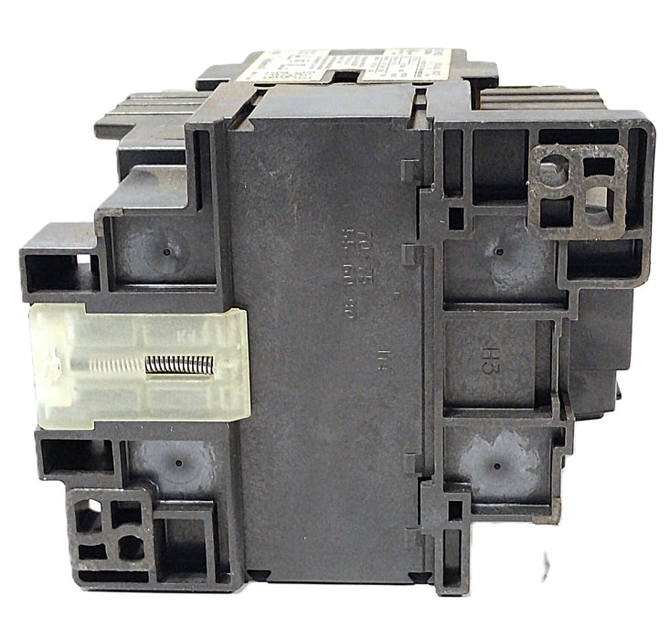 Fuji Electric SC-N2S SC50BAA 600 V AC 50 A Contactor w/ 100-110 V AC Coil