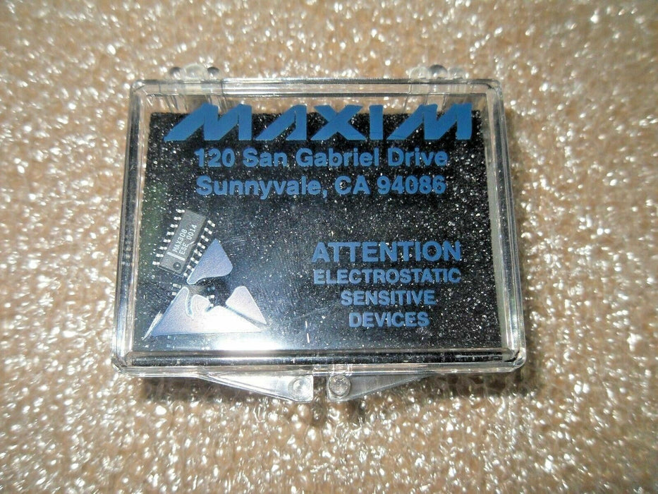 2 Maxim MAX308ESE CMOS Analog Multiplexers