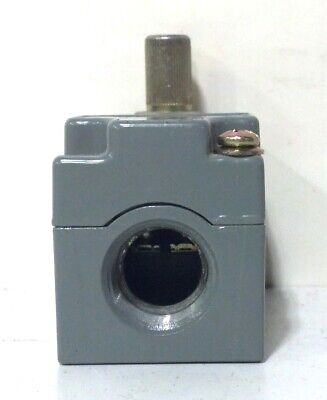 Square D 9007C52A2 600 V AC 10 A Type A Side Rotary Limit Switch