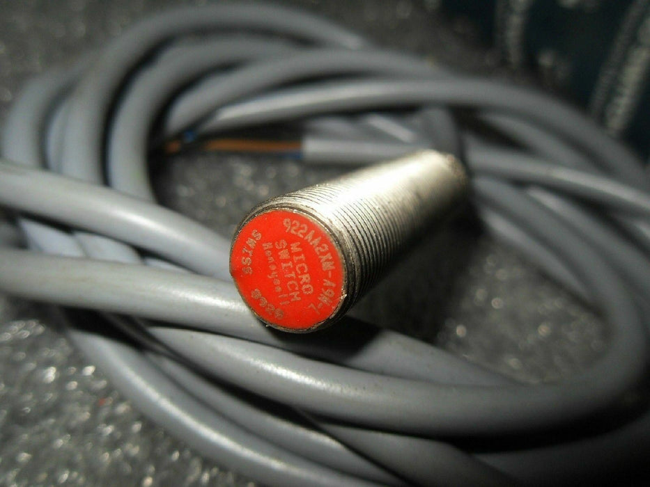 Honeywell MICRO SWITCH 922AA2XM-A9N-L Proximity Switch