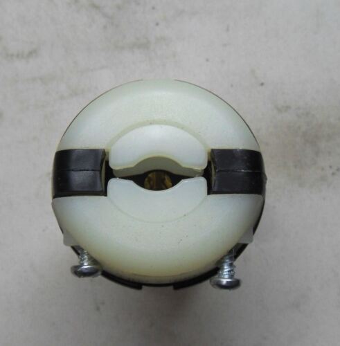 Hubbell HBL2313CN Twist Lock Connector Body
