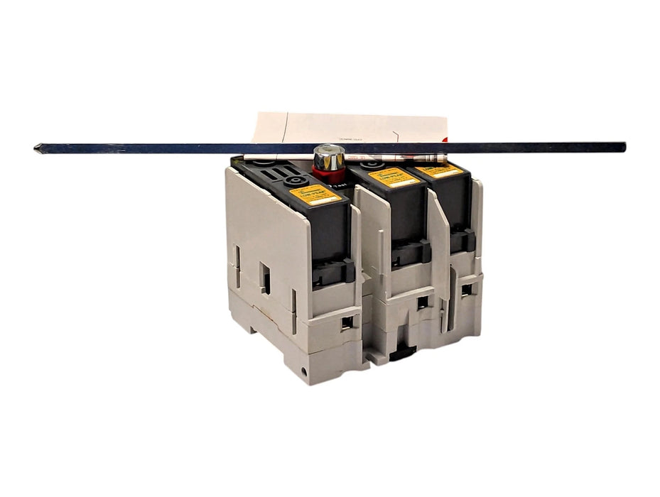 Bussmann CFD30AJ3 600 V AC 30 A 3 Pole Fusible Disconnect Switch w/ Rod