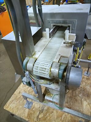 Metler Toledo SL-1000 SAFELINE Metal Detection Conveyor System
