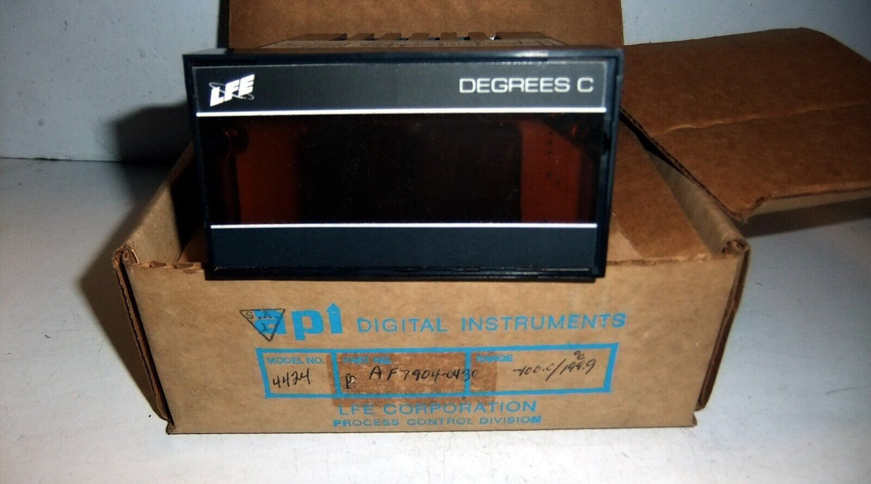 LFE AF7904-0430 Digital Panel Meter Degrees Centigrade