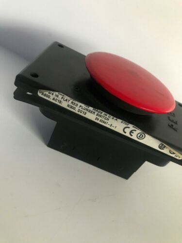 Rees 04917-102 Pushbutton