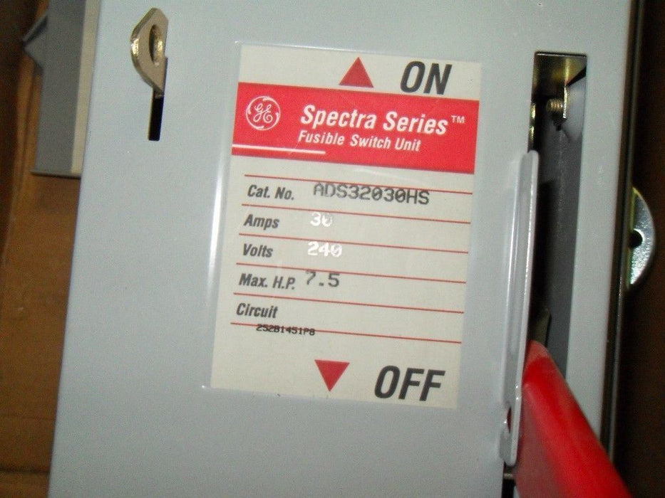 GE ADS32030HS 240V 30A 3-Phase 3-Pole Switch in NEMA 1 Enclosure
