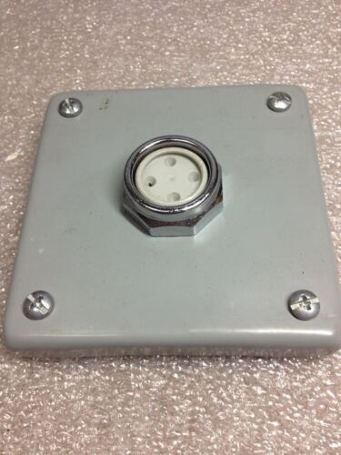 Hoffman E-1PBX Pushbutton Enclosure with Square D 9001-KR4R Pushbutton