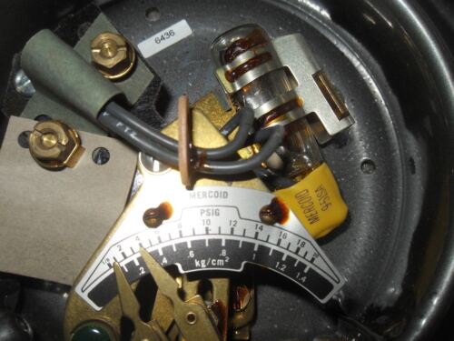 Mercoid Controls DAF-31-2-3A Pressure Switch