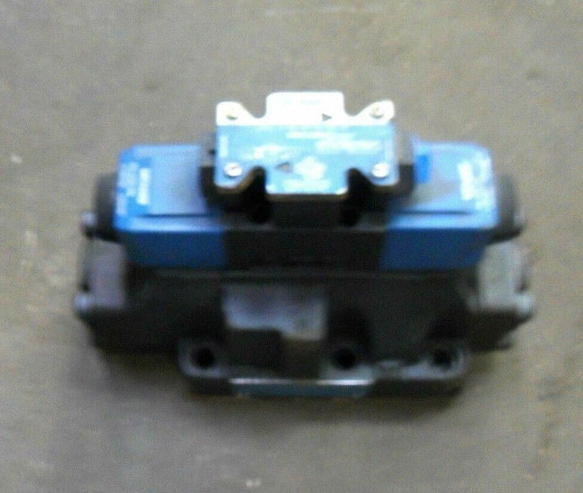 Vickers DG5S-8-2C-T-M-FW-B6-40 / DG4V-3-6C-M-FW-B6-60 Control Valve