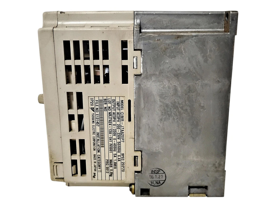 Yaskawa CIMR-J7AA20P7 200-230 V AC 0.75 kW VS mini J7 Drive