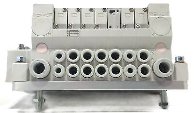SMC VV5Q1107DAL01092 7 Station Pneumatic Manifold Base w/ VQ1301N-51 Solenoids
