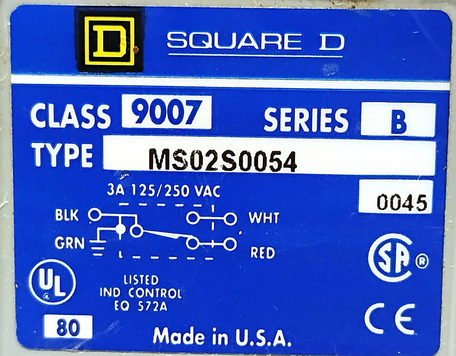 Square D 9007MS02S0054 125/250 V AC 3 A Roller Plunger Limit Switch w/ Connector