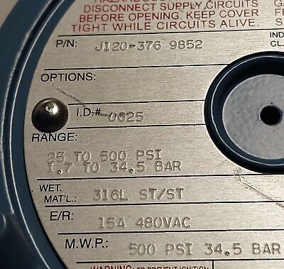 United Electric JI20-376-9852 Pressure Switch with SC-1-300 Diaphragm Attached