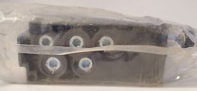 Numatics 152RS132C016W00 1/4" NPTF 10-130 PSIG Pneumatic Regulator