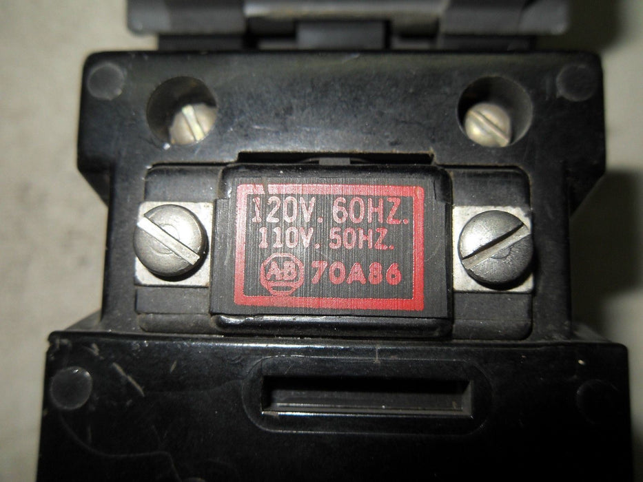 1 Allen-Bradley 702L-AOD93 CONTACTOR