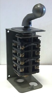 Allen-Bradley 350-AAV33A Reversing Drum Switch Bulletin 350 Size 0 Style B