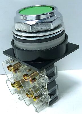 GE CR104PBG91G1 Green Momentary Pushbutton