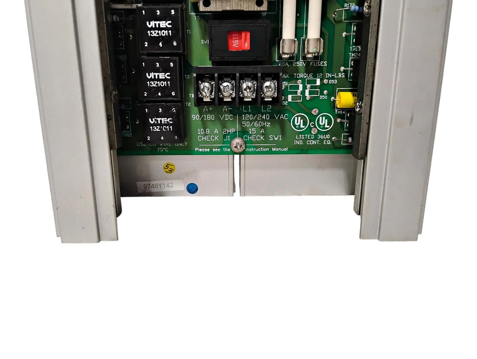 Danfoss 176B4000 120/240 V AC 90/180 V DC 2 HP DC Motor Control