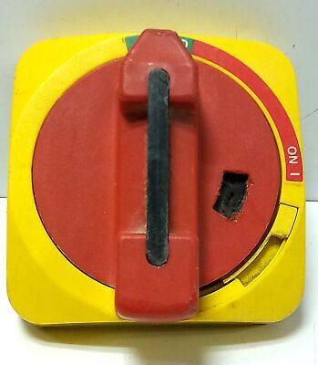 Allen-Bradley 194R-NJ030P3 600 VAC 30 A Disconnect w/ 194R-HS4E Operating Handle