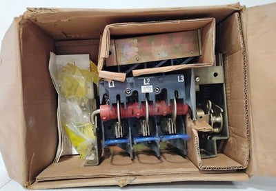 Square D 9422-TE-2 100 A 600 V AC 250 V DC Flange Moutned Disconnect Switch