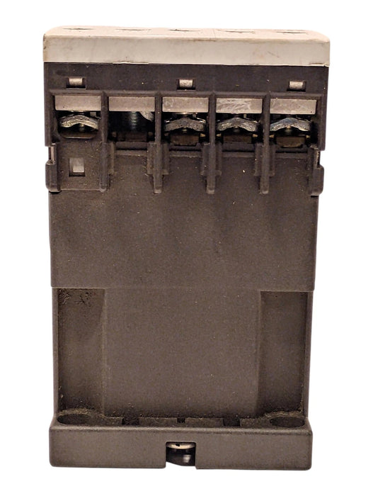 Siemens 3RT1015-1AK61 400 V AC 7 A IEC Contactor w/ 110/120 V AC Coil
