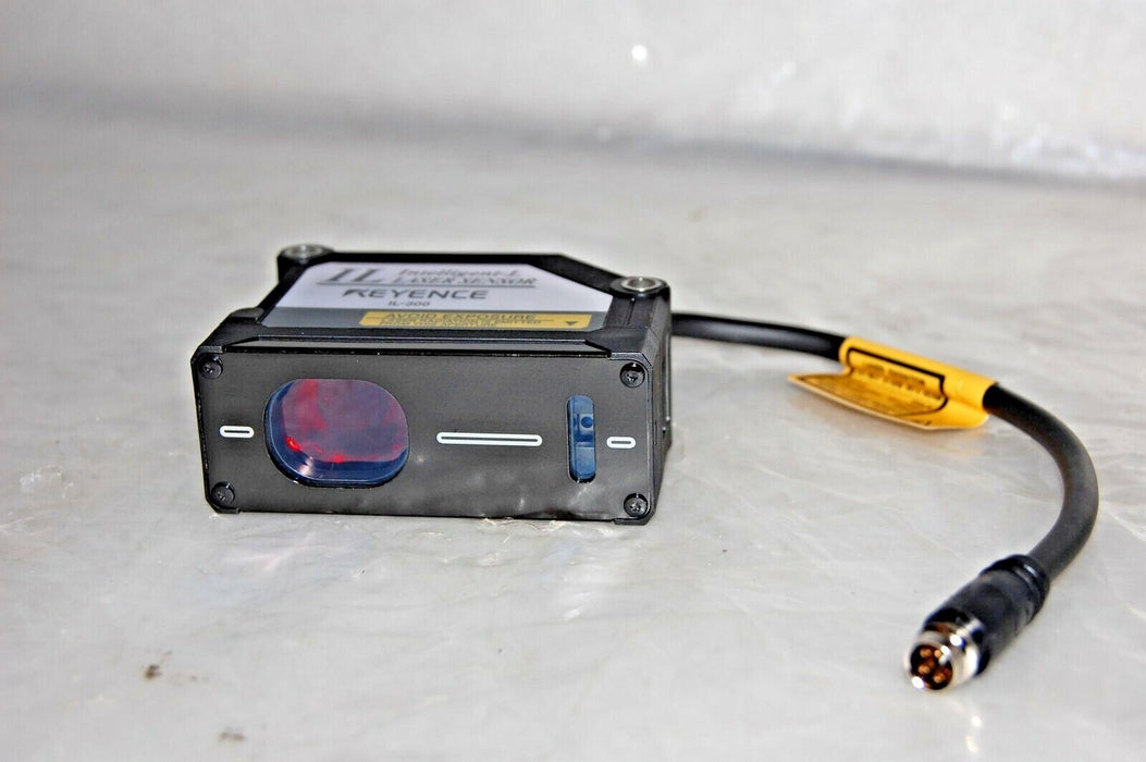Keyence IL-300 Laser Sensor