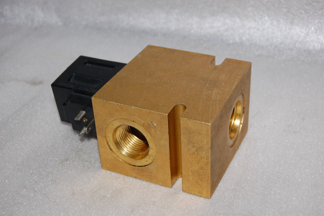 Vickers SV116C1241 Solenoid Valve