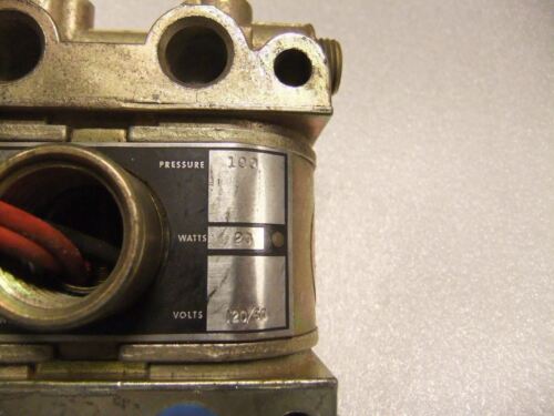 Skinner Valve V933DB2100 4 Way