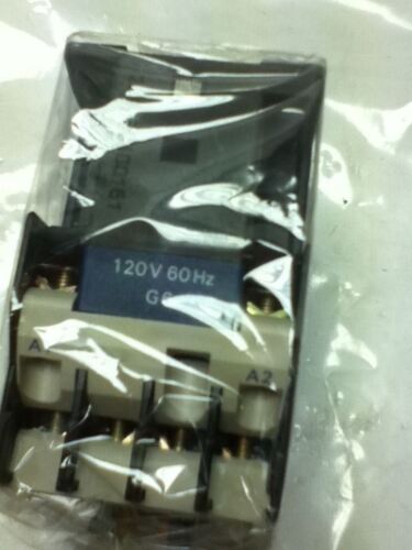 Telemecanique CA2DN40G6 Control Relay