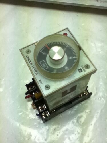 OMRON H3BA TIMER WItH BASE