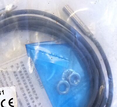 Omron E2A-S08KS02-WP-B1 12-24 V DC Inductive Proximity Sensor.