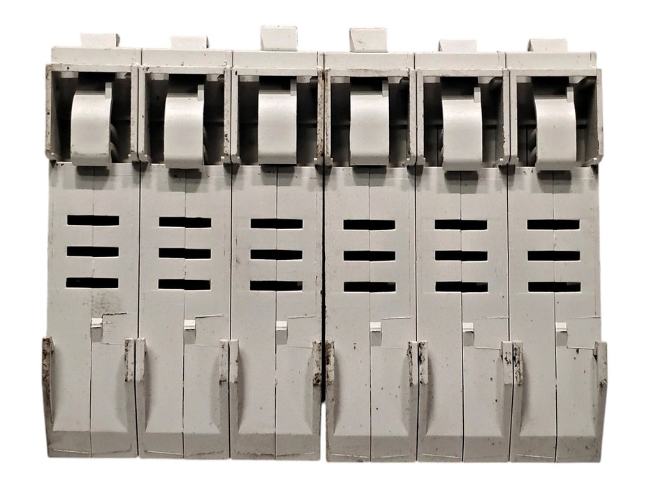 Allen-Bradley 1492-FB3C30-L 600 V 30 A 3-Pole Class CC Fuse Holder w/ Indicators