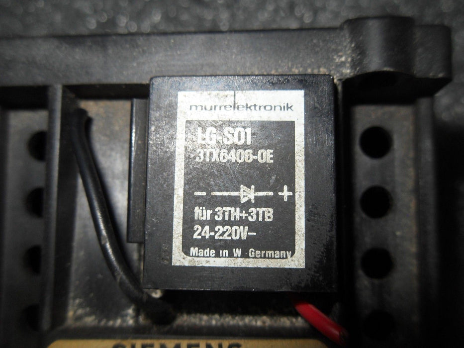 1 Siemens 3TB44 17-0B CONTACTOR