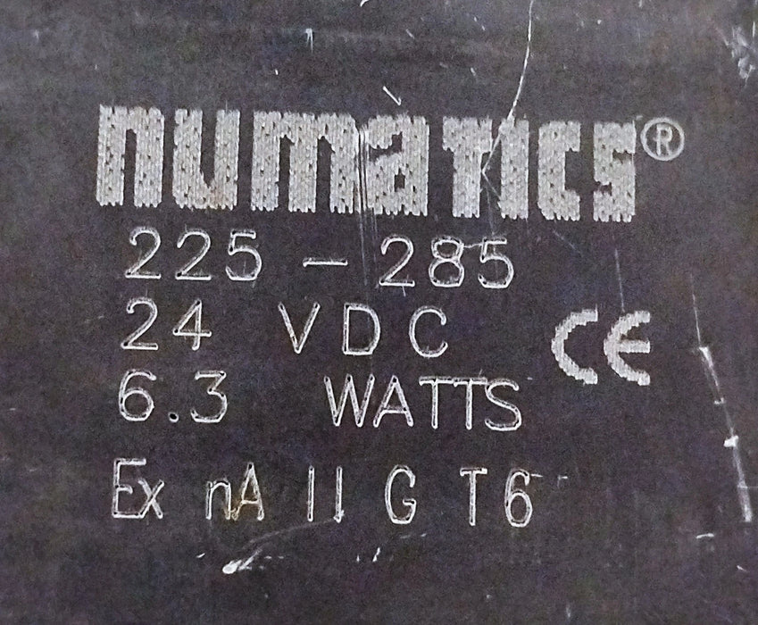 Numatics 081SA400M000061 Pneumatic Solenoid Valve w/ 24 V DC Coil