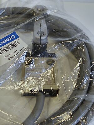 Omron D4C-1620 Rotary Gear Limit Switch w/ Roller Actuator