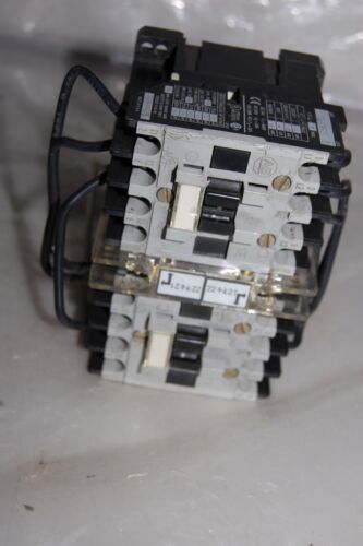 Allen-Bradley Contactor Reversing 104-A09ND3
