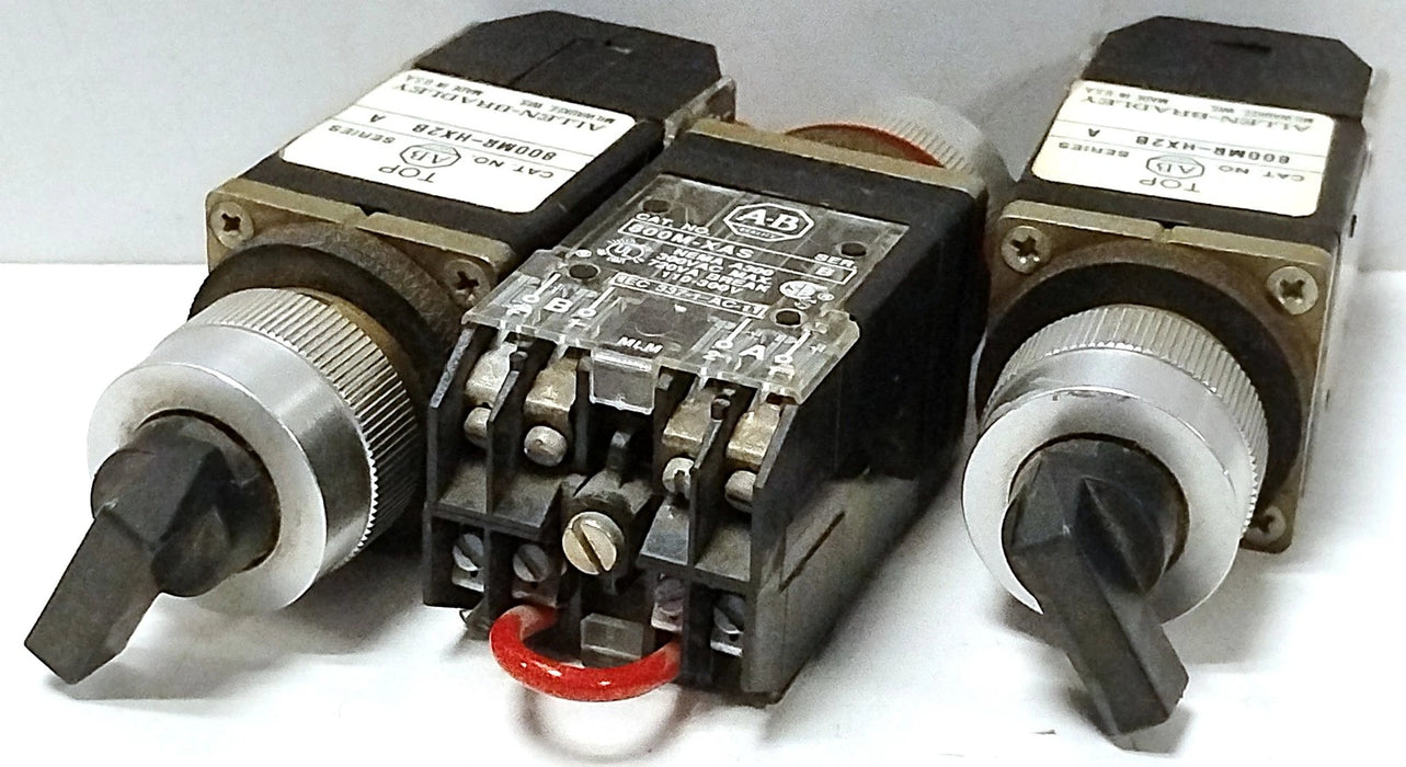 Allen-Bradley 800MR-HX2B Ser A 110-300 V 2 Position Maintained Selector Switch
