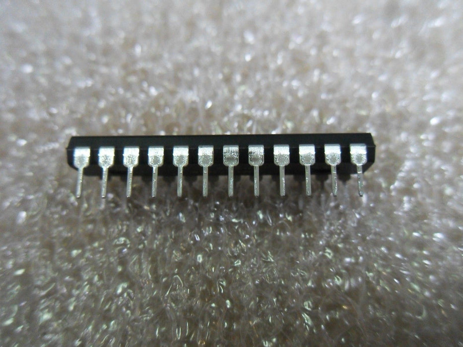 6 Maxim Max122BCNG Analog To Digital Converters