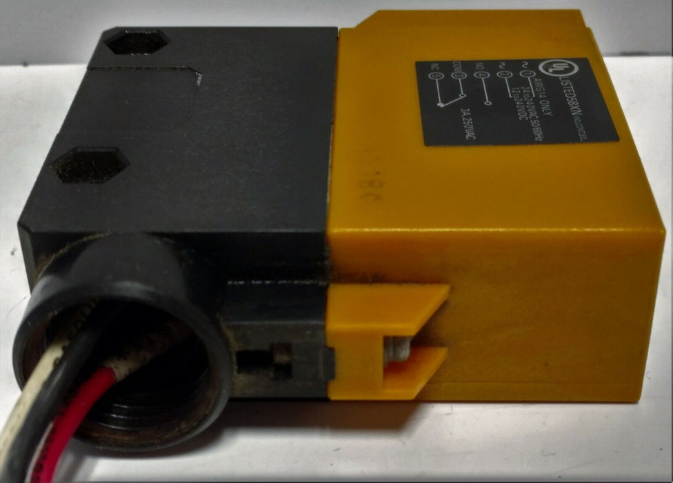 Omron E3A22-XCM4T Photoelectric Sensor