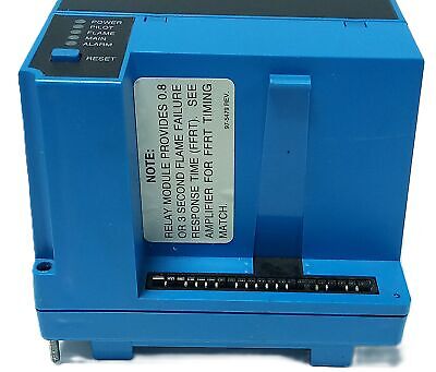 Honeywell RM7895C1012 120 V AC Burner Control Unit