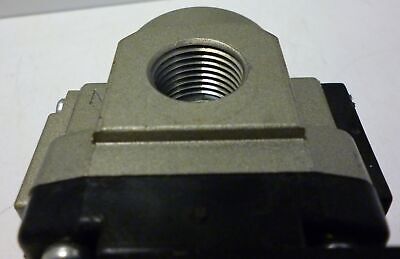 SMC AR30K-N03-Z Air Pressure Regulator