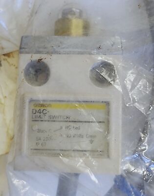 Omron D4C-1402 Precision Limit Switch
