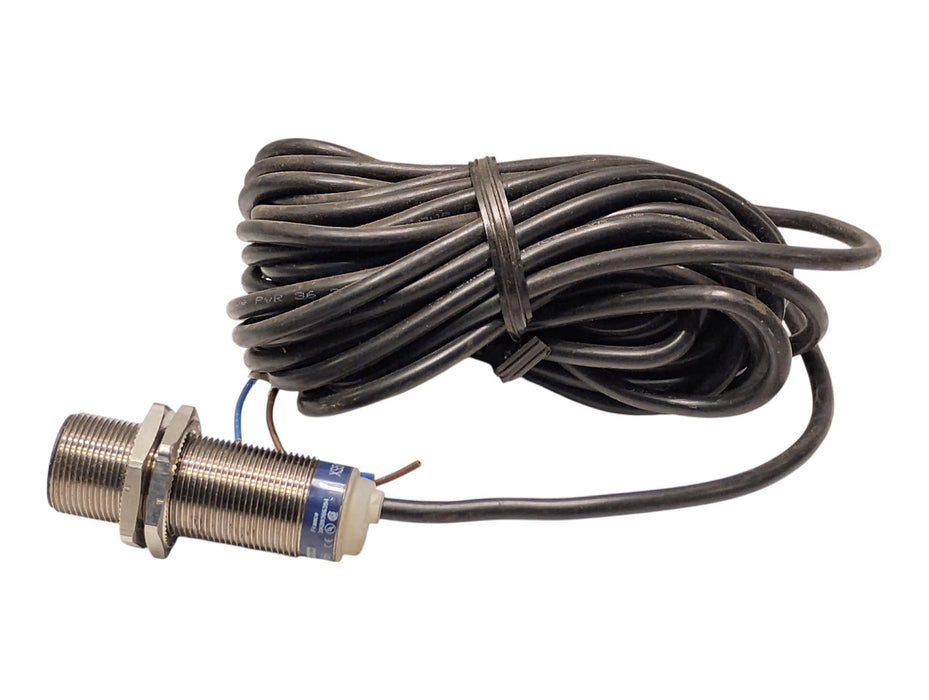 Telemecanique XS518B1DAL10 12-48 V DC Inductive Proximity Sensor
